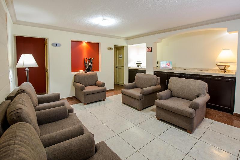 גואדלחארה Del Marques Hotel And Suites מראה חיצוני תמונה