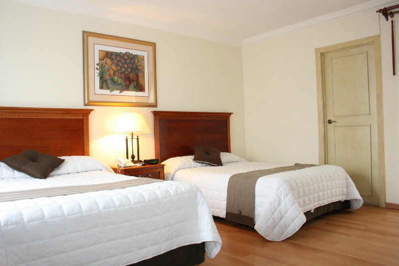 גואדלחארה Del Marques Hotel And Suites מראה חיצוני תמונה