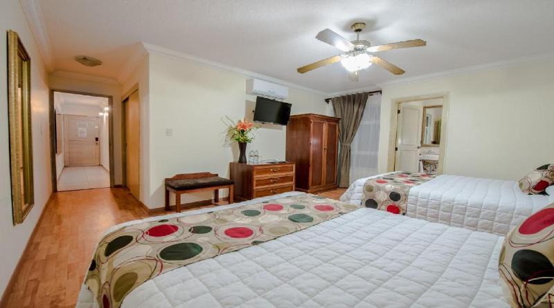 גואדלחארה Del Marques Hotel And Suites מראה חיצוני תמונה